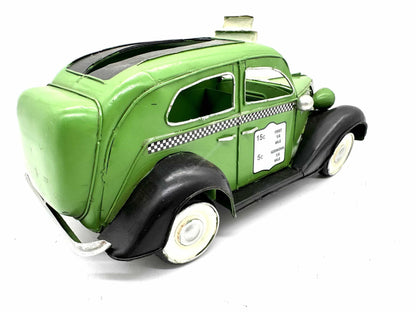 Groene Taxi - Metalen Voertuigen Decoratie - 31cm